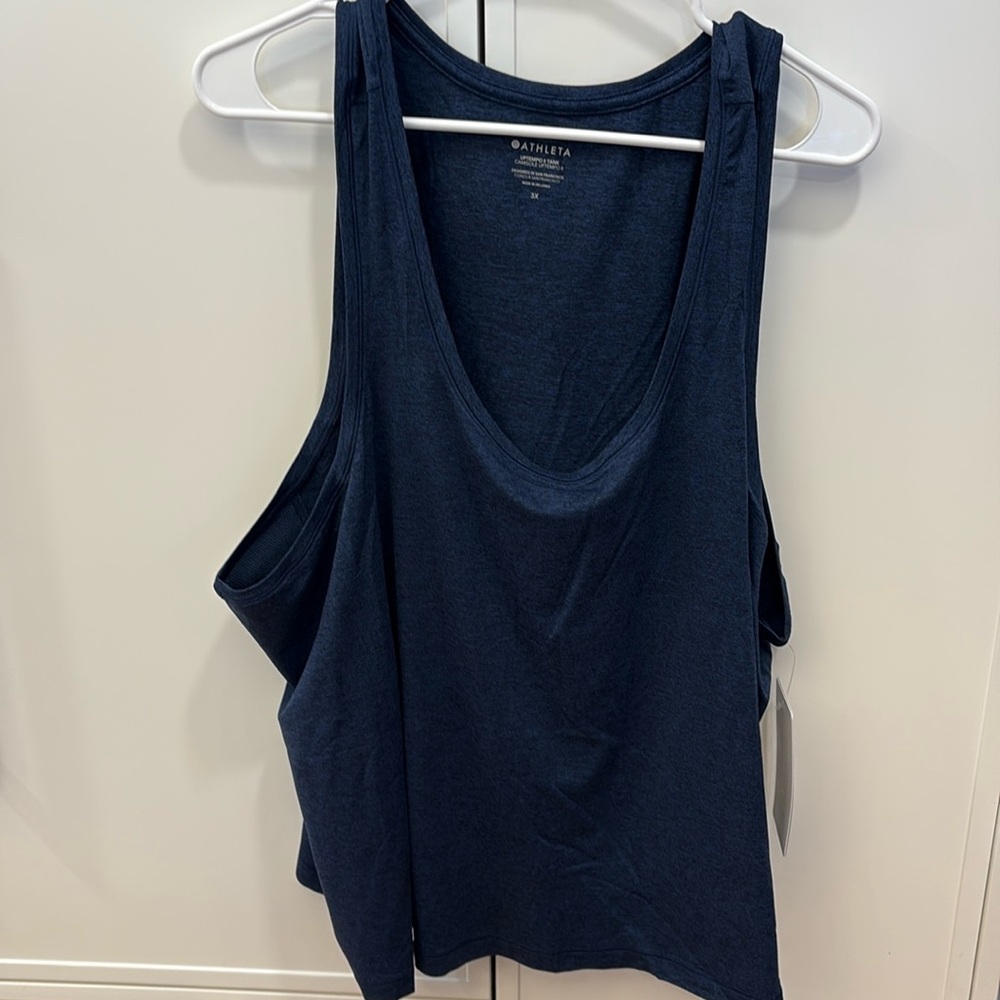 Athleta Uptempo Tank II navy NWT